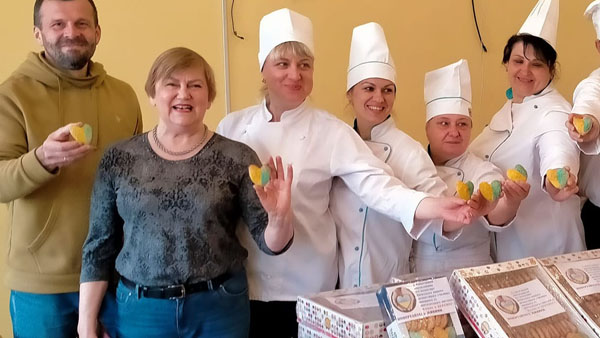 Виготовляємо духмяне печиво та інші смаколики для наших захисників