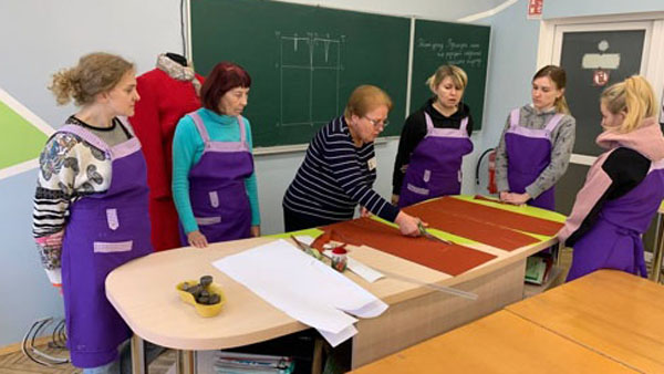 Тетяною Нікольніковою проведено майстер-клас для групи слухачів з професії «Кравець»