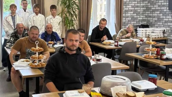 «Борщ єднає»: у КПКМТС відбувся гастрономічний захід на підтримку української спадщини та захисників